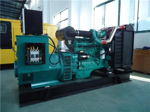200KW康明斯發(fā)電機出租