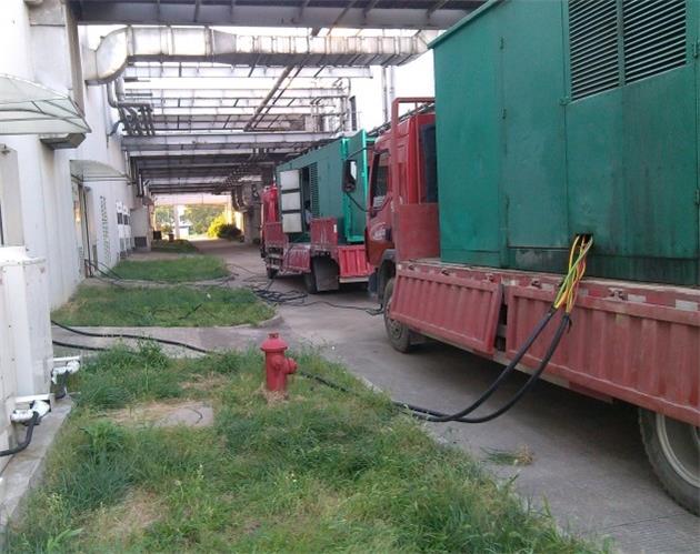 江蘇南京發(fā)電機(jī)出租租賃江寧浦口六合溧水柴油發(fā)電機(jī)租賃工廠租用2臺(tái)發(fā)電機(jī)組